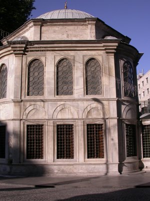 S&eacute;pulcre du sultan Abd&uuml;lhamid
