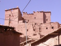 Tighremt n’A&iuml;t Bassou, Tourbist