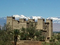 Ben Moro, Taskoukamt