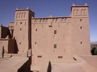 Ben Moro, Taskoukamt